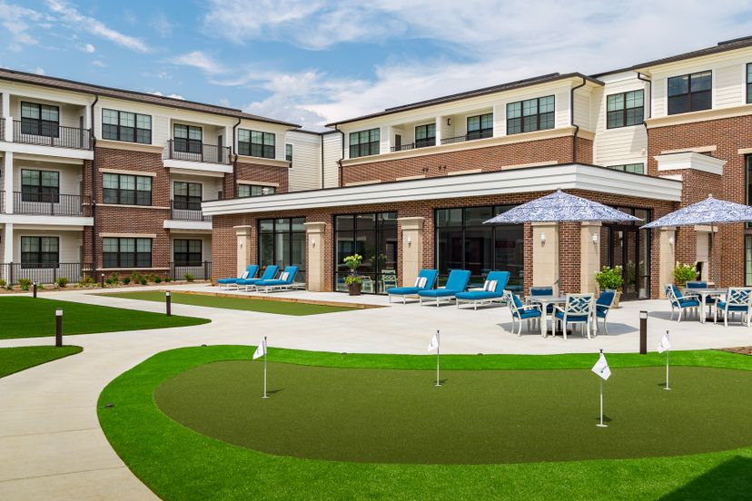 The Grand Pricing, Photos & Amenities in Louisville, KY